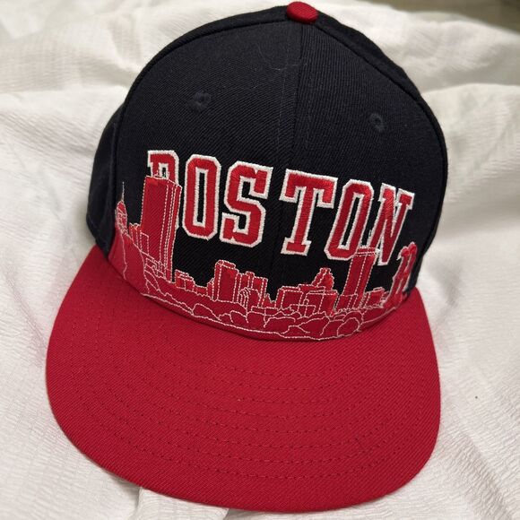 MLB Boston Red Sox Rare Boston Skyline Fitted Cap Hat NWT Mint Size 7 3/8 - Picture 1 of 4